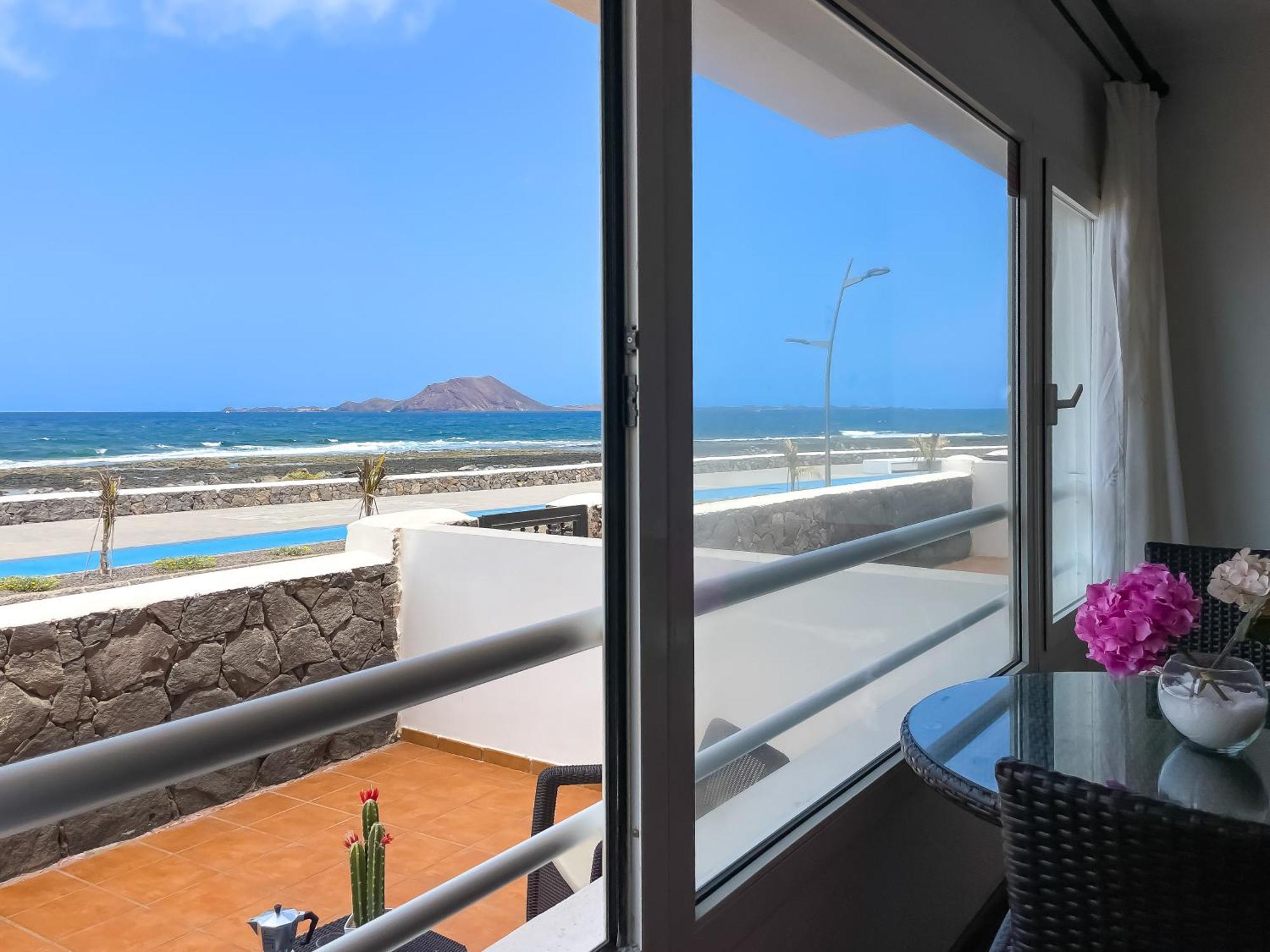 Marine Bristol By Best Holidays Fuerteventura Corralejo Exterior photo
